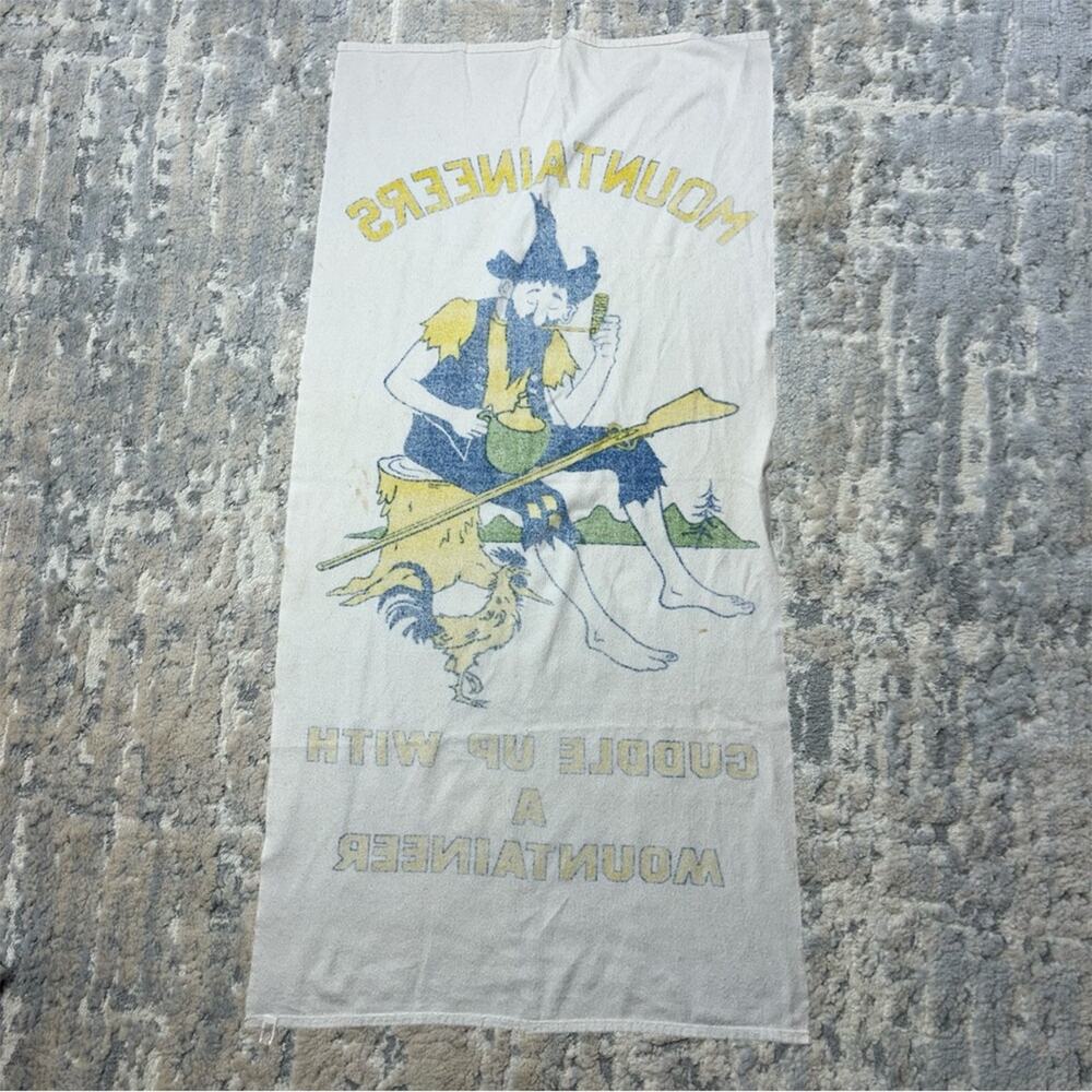 Vintage West Virginia University Cuddle up with a Mountaineer Beach Towel 90s - Picture 2 of 8